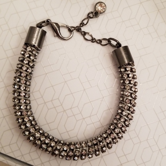 Jewelry - SALE 😍 4/$15 Crystal Bling Bracelet